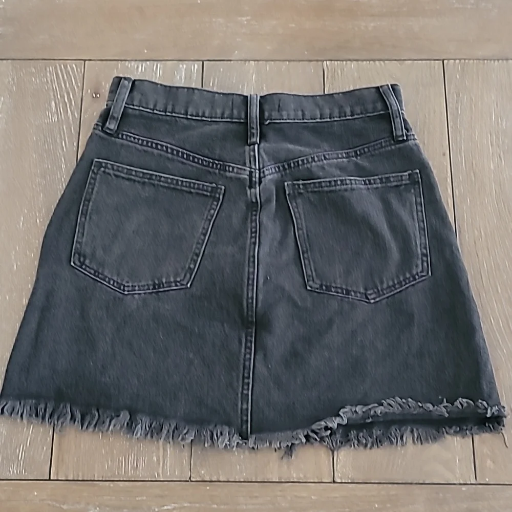 Madewell Rigid Denim A-Line Mini Skirt in Lunar Wash: Cutout Edition Size 26